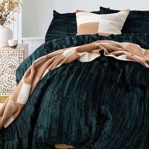 Crushed Velvet Duvet Cover 3-piece Set, Full Size (80"x90"), Emerald Green
